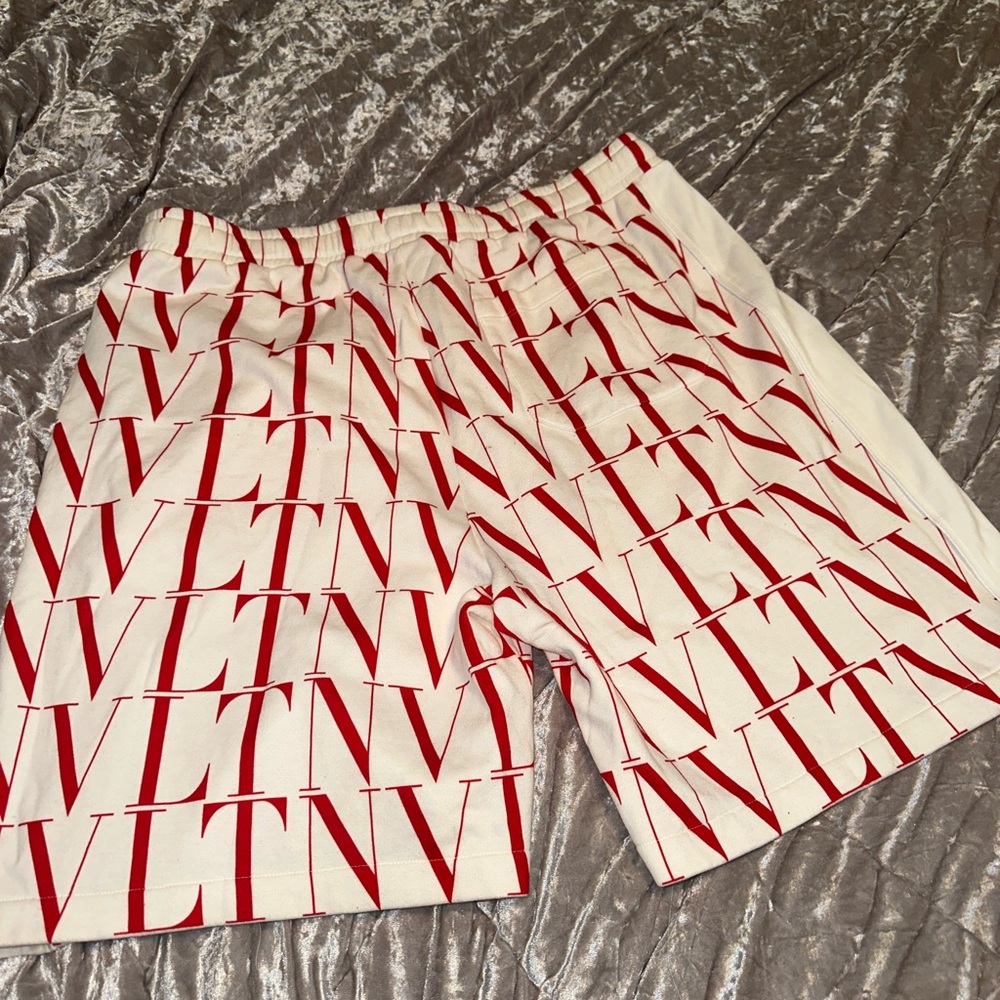 Valentino shorts - Picture 2 of 6